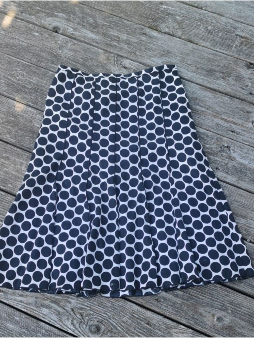 Melanie Lyne A line  Black and White Polkadot Pleated A line Skirt. Size M